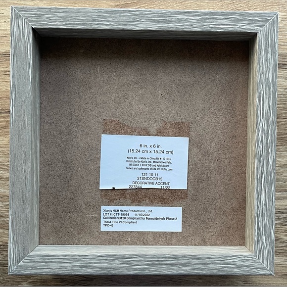 NWT Cat Lady Box Sign OUR CAT LETS US LIVE HERE Rustic Farmhouse Decor 6” x 6” - Picture 3 of 3